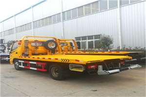 远安附近拖车救援搭电